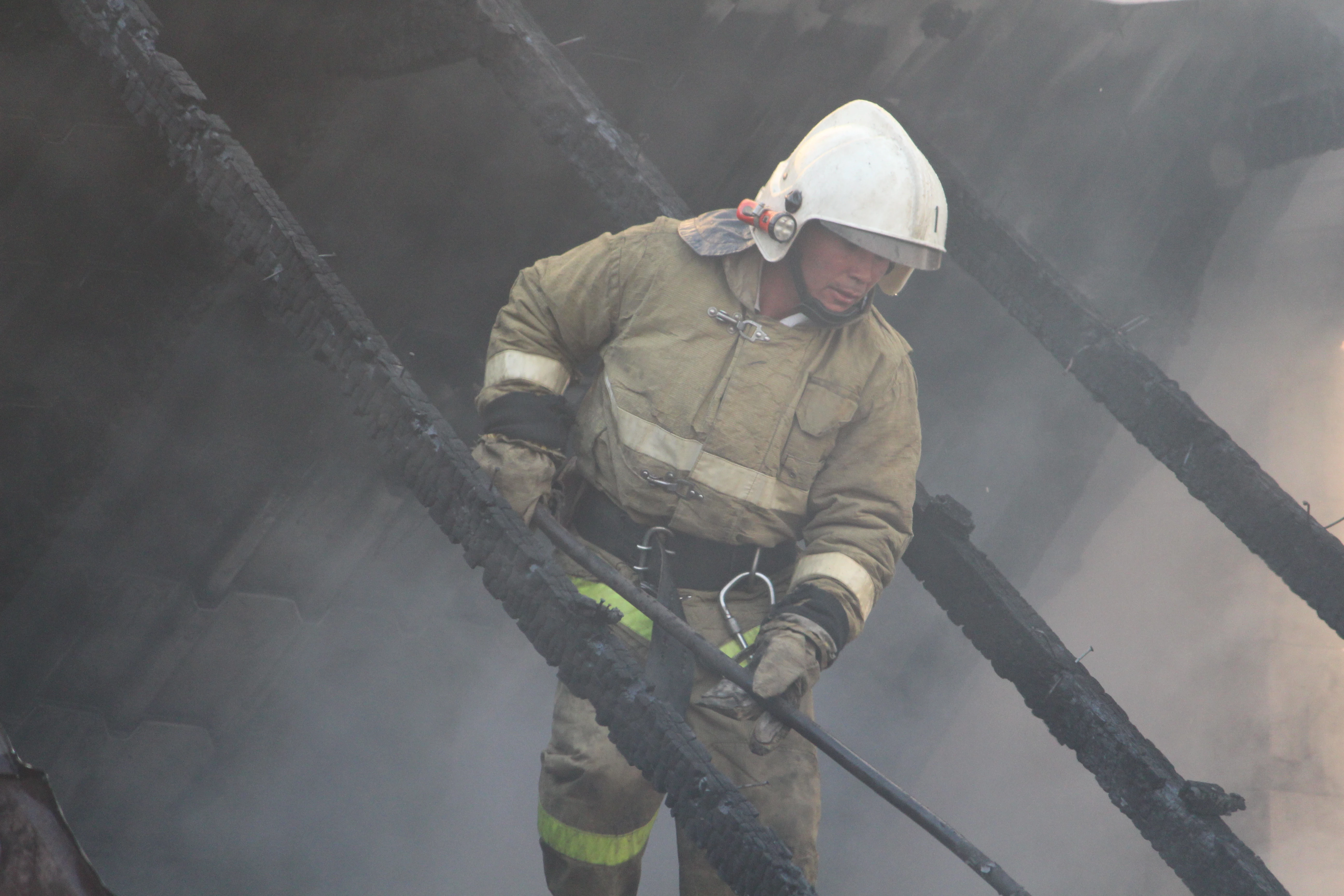 Семью пенсионеров убили и сожгли вместе с домом